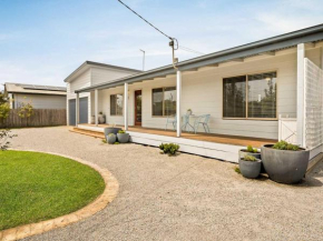 Banksia Beach House